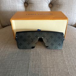 Louis Vuitton Sunglasses LV Waimea Black Monogram Z1082E Shades for Sale in  Arlington, TX - OfferUp