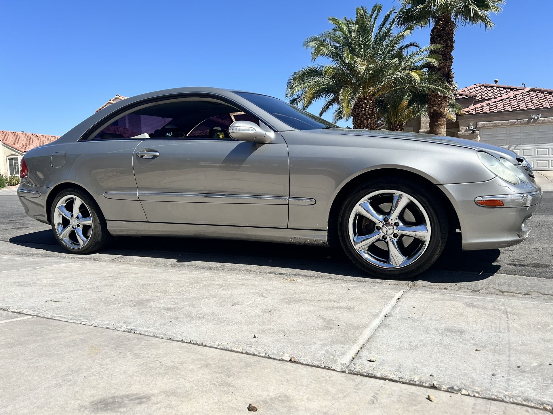 2004 Mercedes-Benz CLK-Class