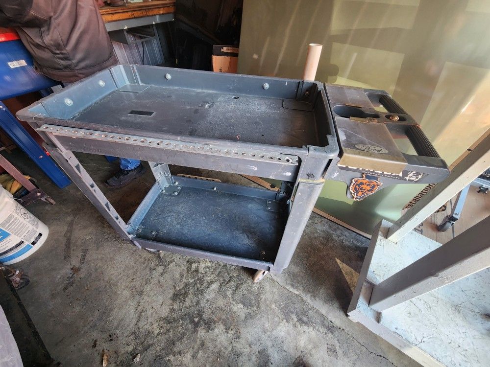 Harbor freight Rolling cart, tool cart