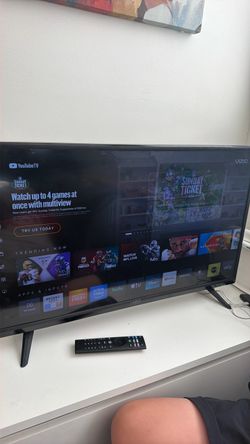 Vizio 32” full HD Smart Tv
