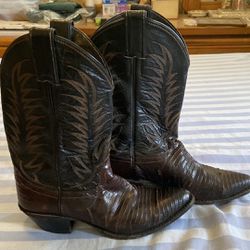 Women’s Cowboy Boots Size 7B