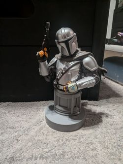 Star Wars The Mandalorian Cable Guys Controller Statue
