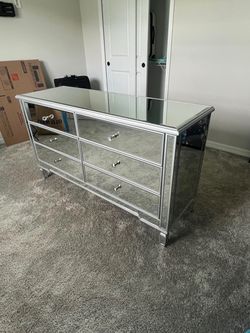 Mirrored 6-Drawer Dresser with Silver Frame