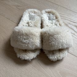 UGG Slippers 