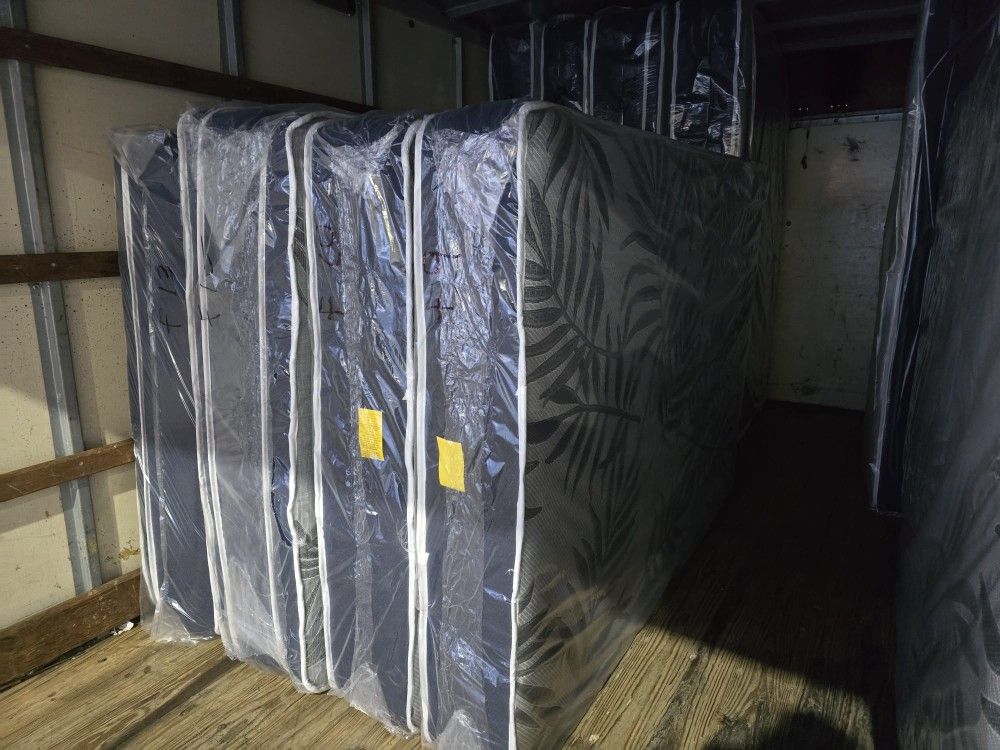 Queen Size Mattress For Sale Free Delivery 🚚