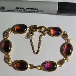 Sarah Coventry Signed Bracelet With Purple Stones