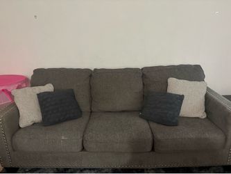 FREE SOFA SET