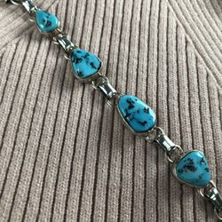 Very Nice Turquoise’s & Sterling Silver Bracelet 