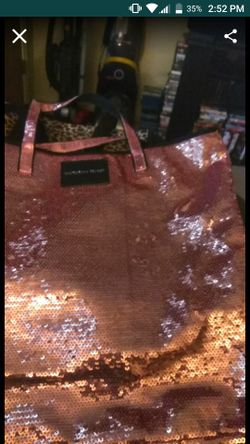 Victoria Secret bag sequence
