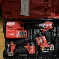 Milwaukee Hammer Drill And Impact 