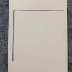 Apple 2025 MacBook Air 15-inch Laptop with M4 chip: Built for Apple Intelligence, 15.3-inch Liquid R