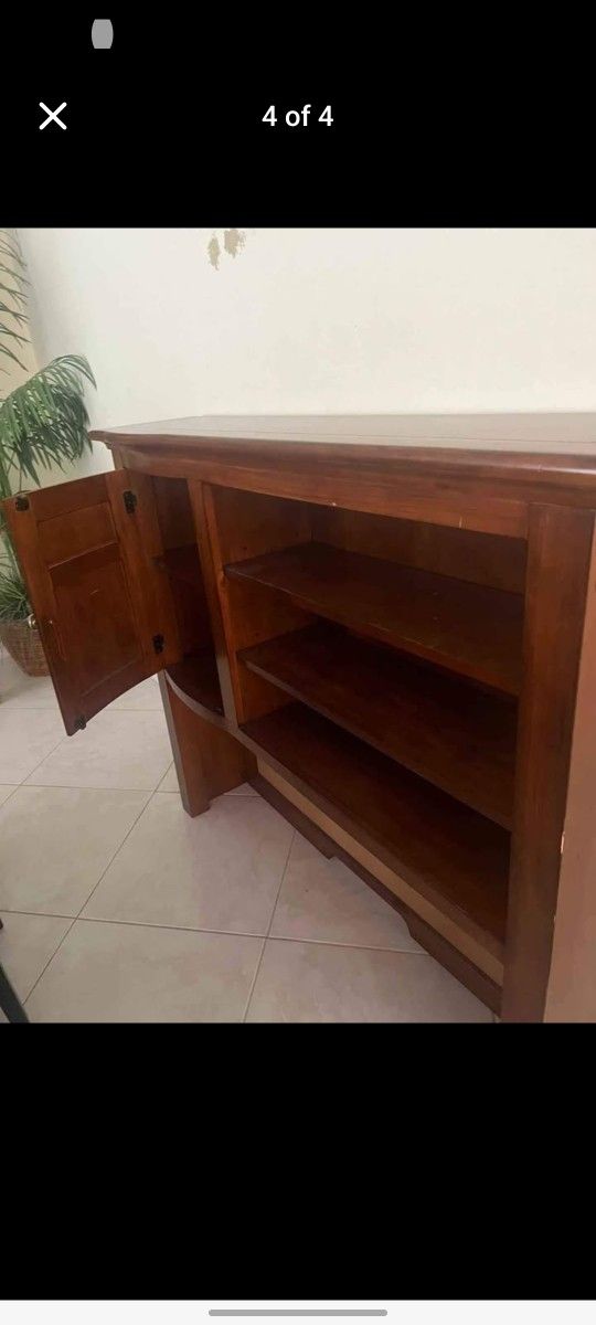 Student Desk And Hutch