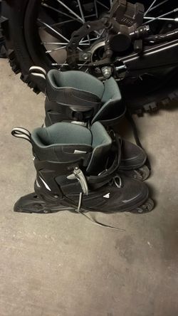Roller blades