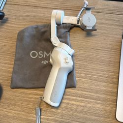 DJI OM4 Smartphone Gimbal 