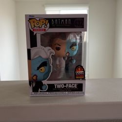 Funko Pop! Heroes Batman The Animated Series Two-Face 2021 LA Comic Con Exclusive Figure #432