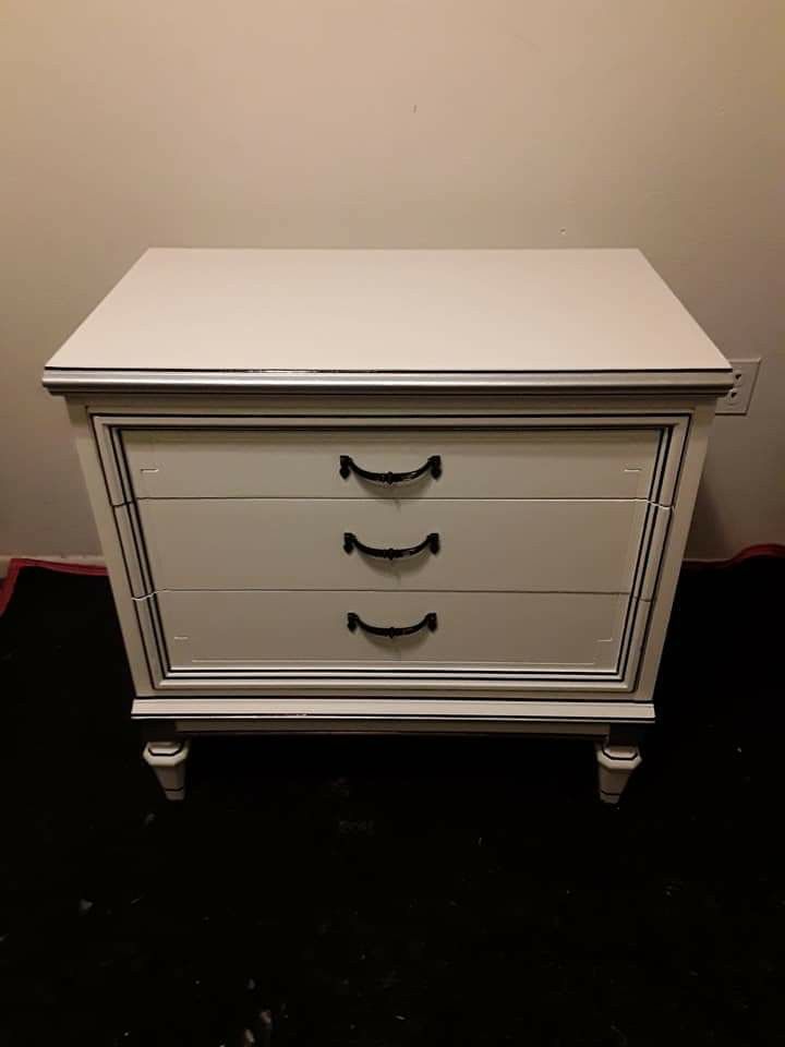 Dresser (3 drawer)