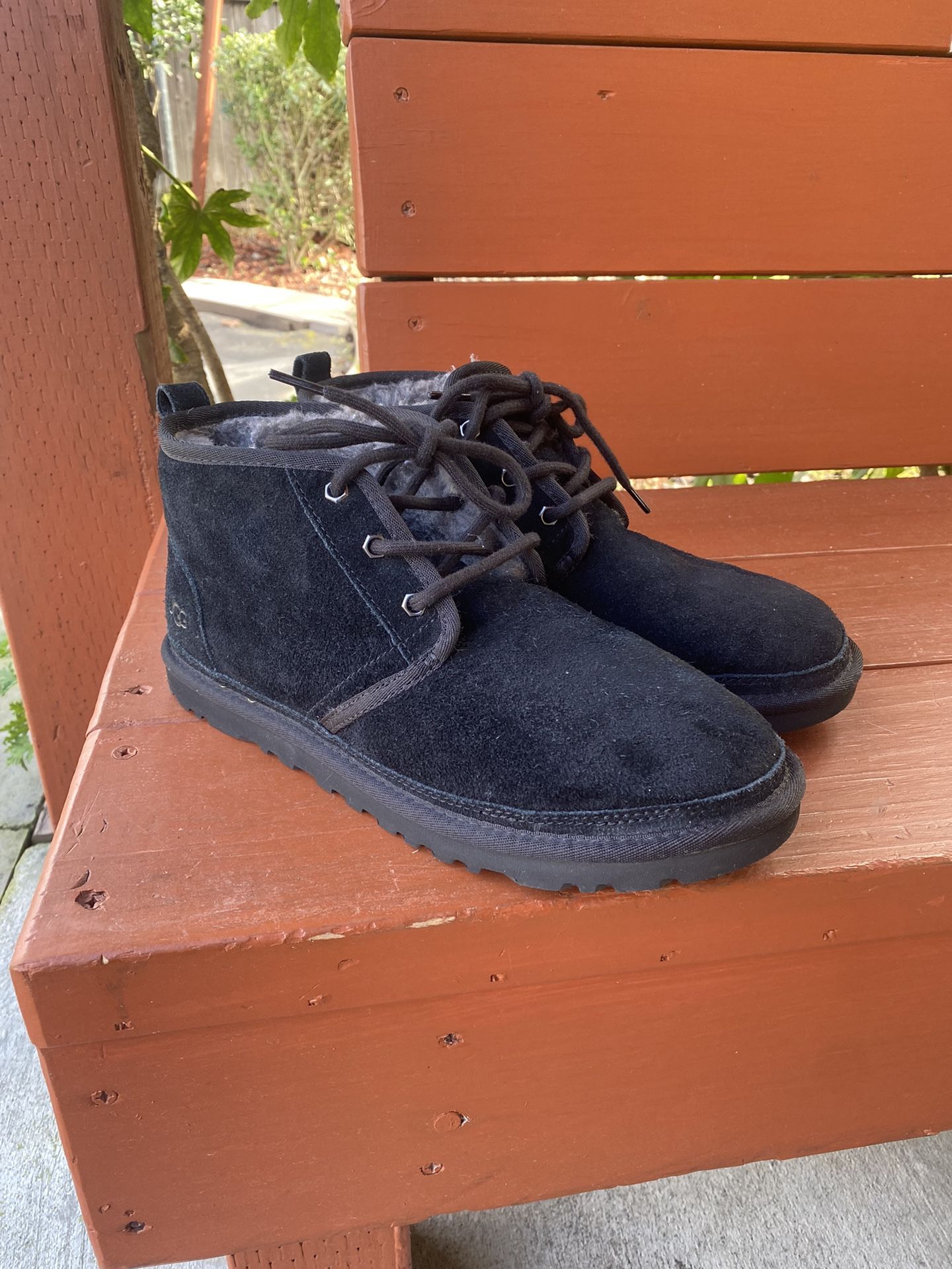 UGG Neumel Boots Men’s Size 9