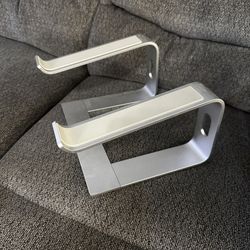 Sleek and Sturdy Laptop Stand