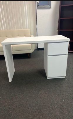 Moving sale!! New 43" White Desk with Drawers (small dent see last pic) As is