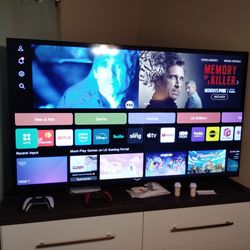 LG 65" 4K UHD + PS5 1TB Disc Edition. 