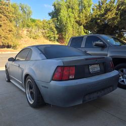 2000 Ford Mustang