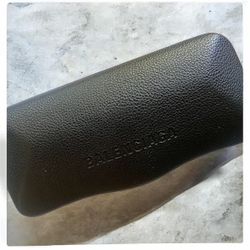 Balenciaga  Sunglasses For Woman .