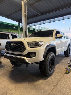 LIFT KITS AND LEVELING KITS 📲