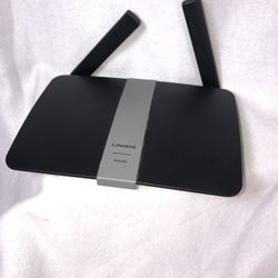 Linksys AC1200 Dual Band Gigabit Router