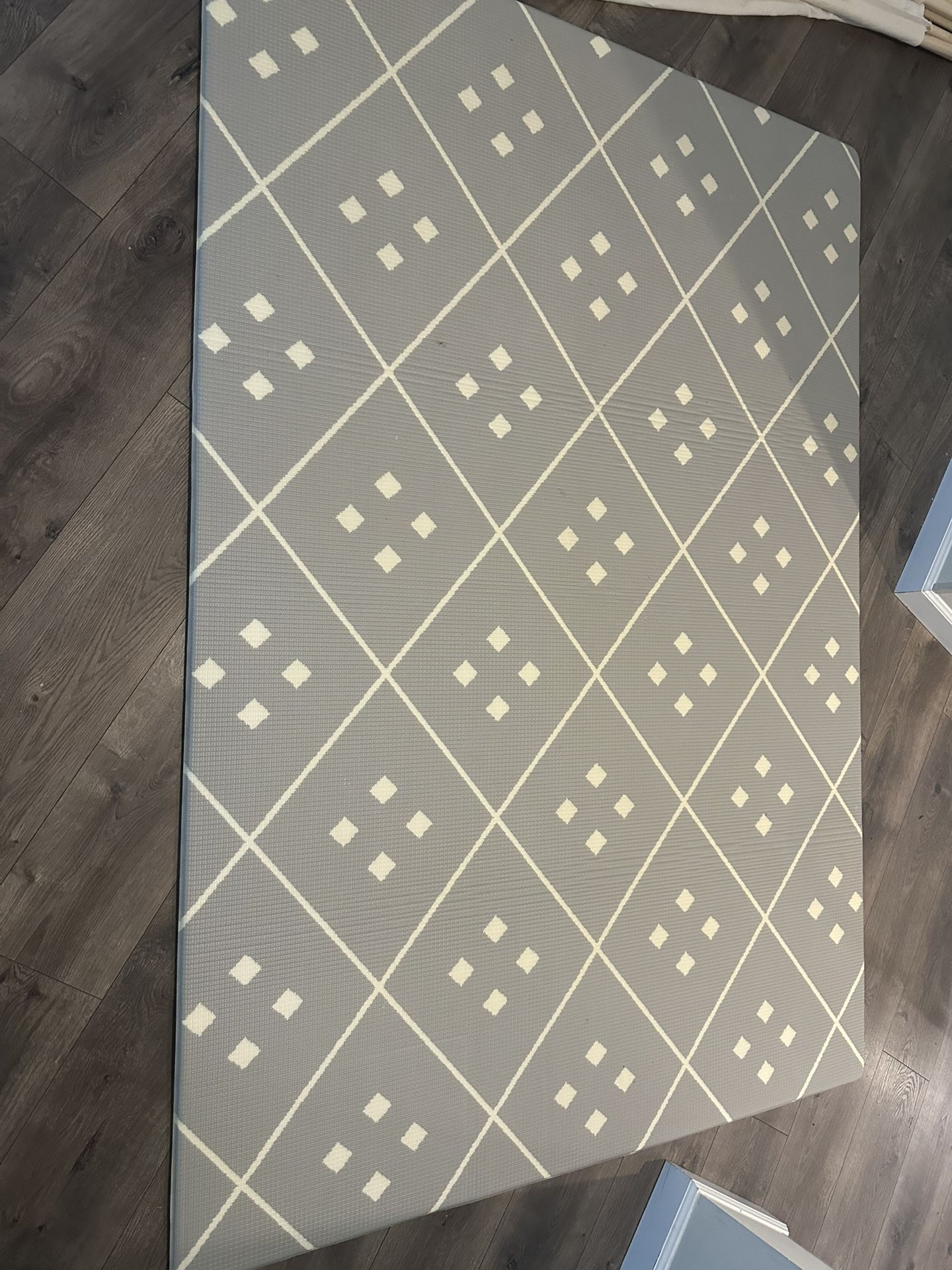 Wander & Roam Reversible Nontoxic Mat