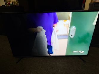 Samsung TV with damage 50in