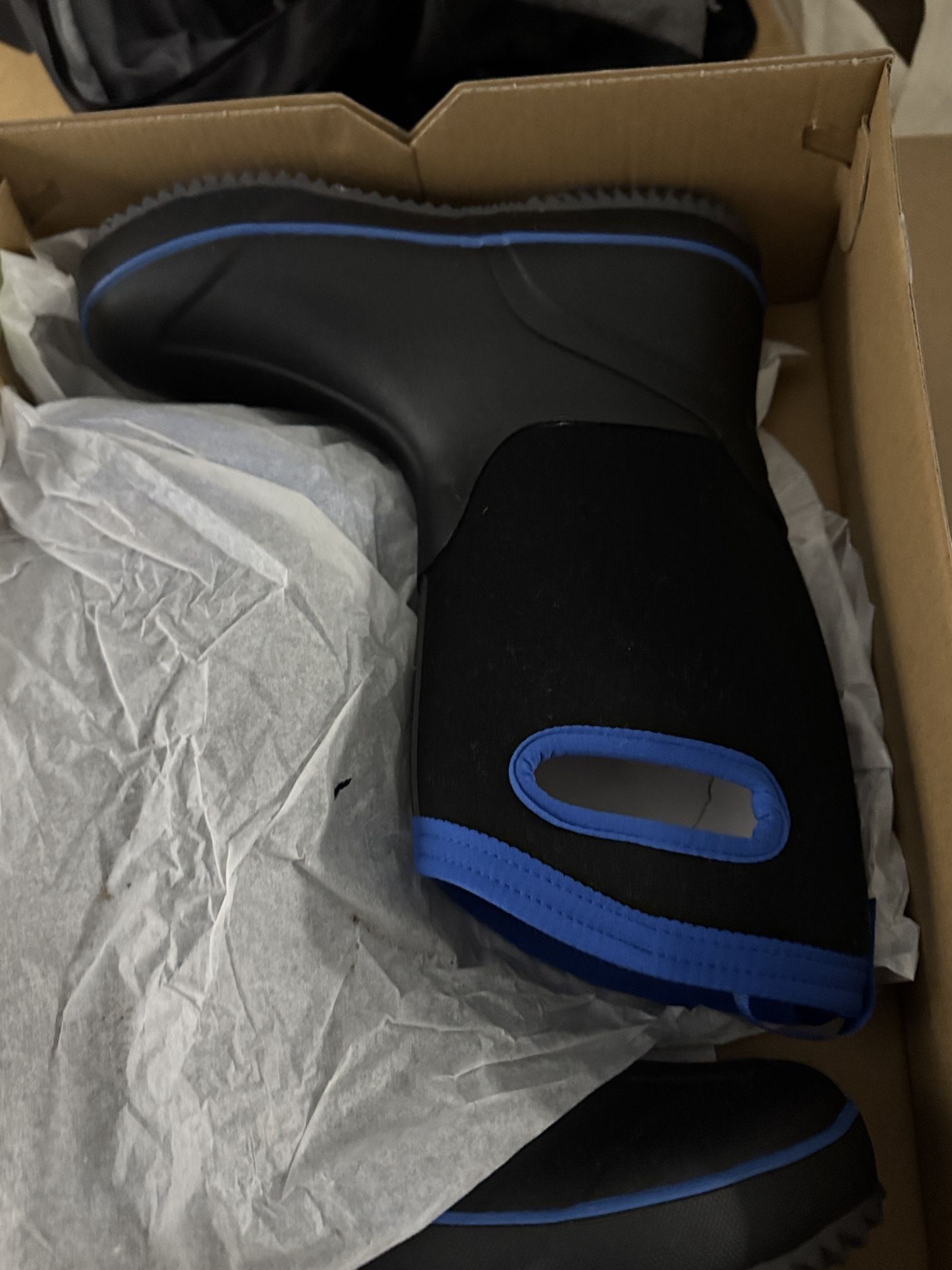 ❄️Snowbound Winter Boots-Boys Size:5❄️