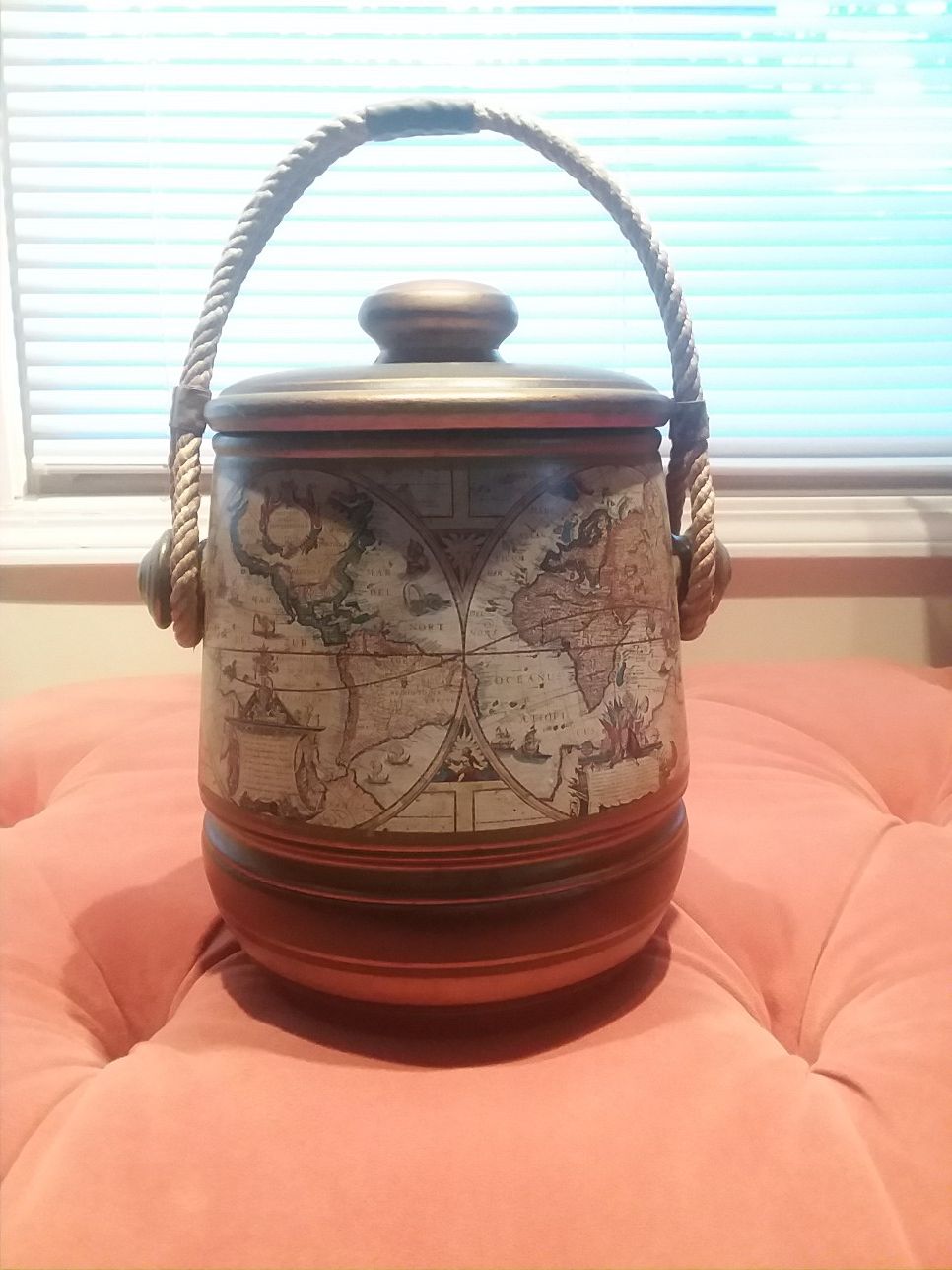 Vintage ceramic cookie jar