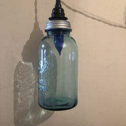 Mason jar light
