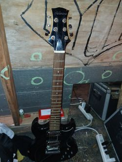 S.G. COPY BY SILVERTONE I BELIEVE MANUFACTURES