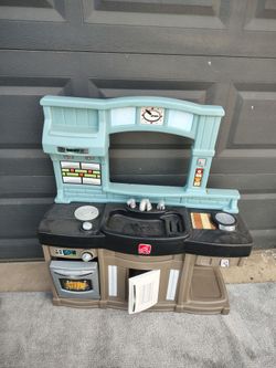 Kids play kitchen