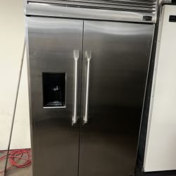 Ge Monogram 48”Wide Built In Stainless Steel Side By Side Refrigerator 