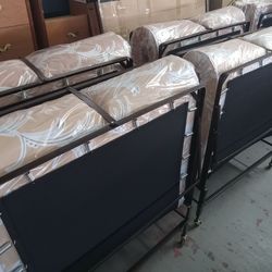 Rollaway bed