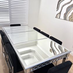 9 Pc DINING SET - GLASS TOP ( 8 Chairs & Table )