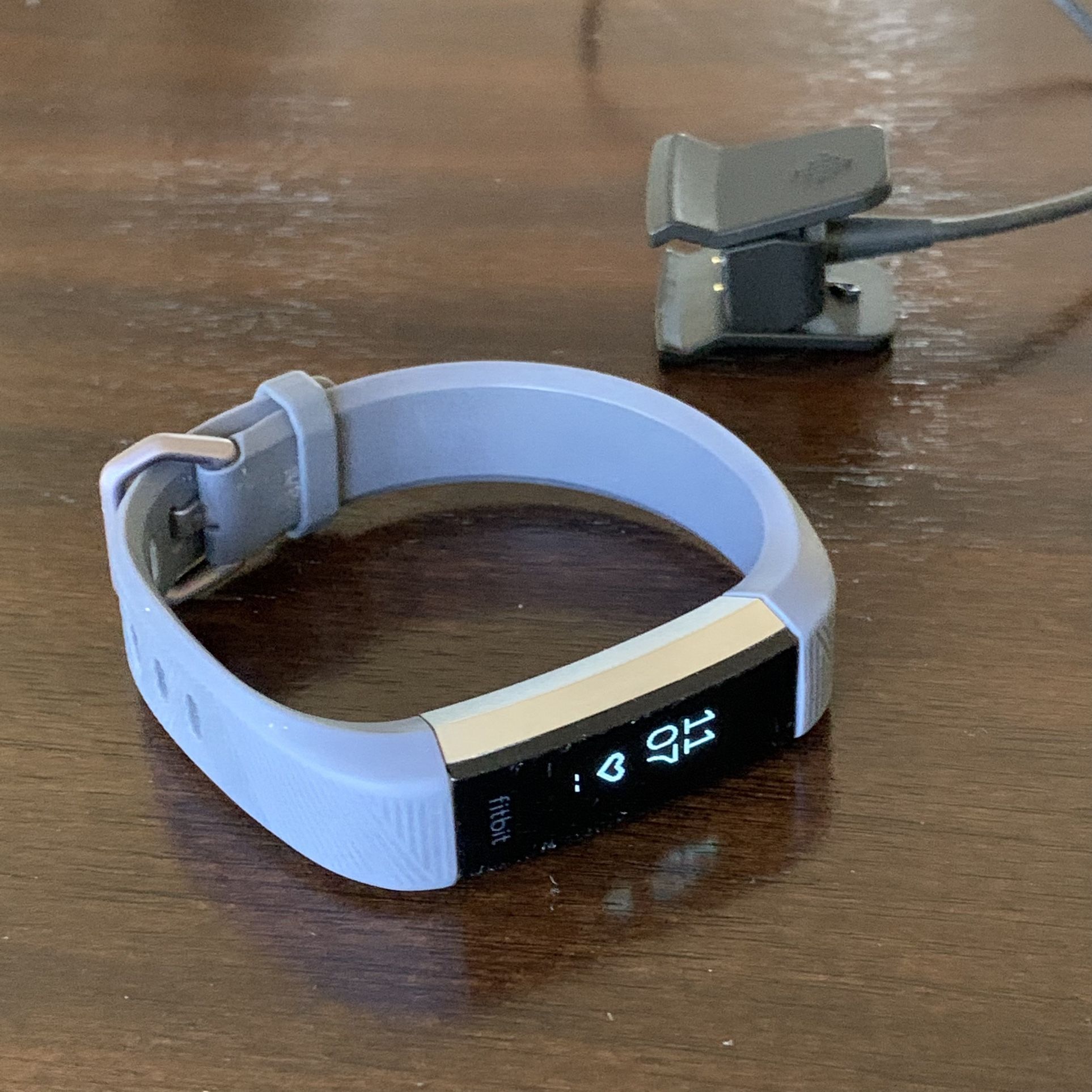 Fitbit Alta HR