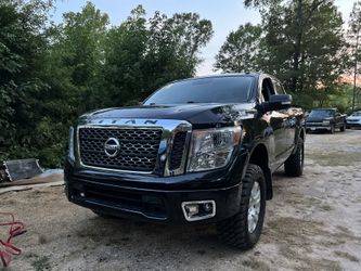 2018 Nissan Titan