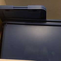 Selling Storage Containers 