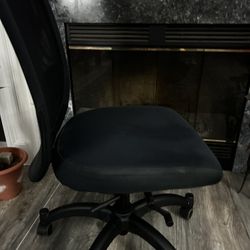 DESK CHAIR 