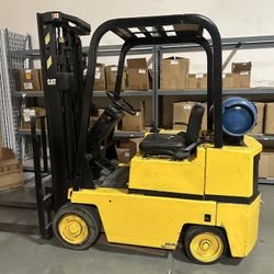 Caterpillar Forklift 