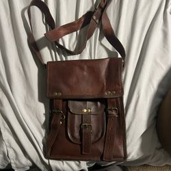 11” Leather Messenger Bag / Purse?