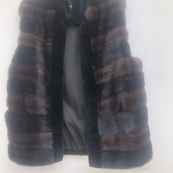 Pre-owned Two-Toned Female Mink Fur Vest