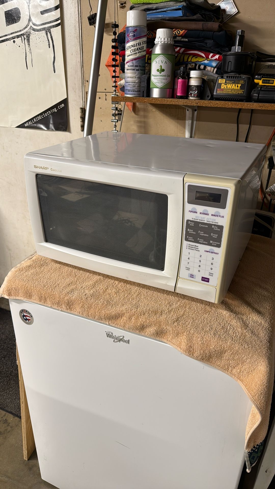 Sharp Carousel Microwave 