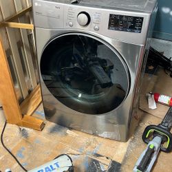 LG Dryer, Free- Needs New Heating Element 