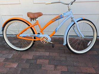 Limited Edition Hello Kitty beach cruiser by Nirve