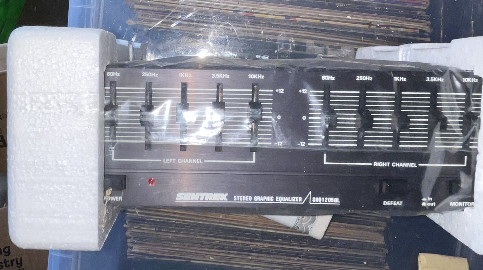 Vintage 80's Nos SENTREK SHQ 1205B Home Stereo Graphic Equalizer Mini Series