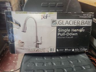 Glacier Bay
McKenna Single-Handle Pull Down Sprayer Kitchen Faucet in Stainless Steel with TurboSpray and FastMount